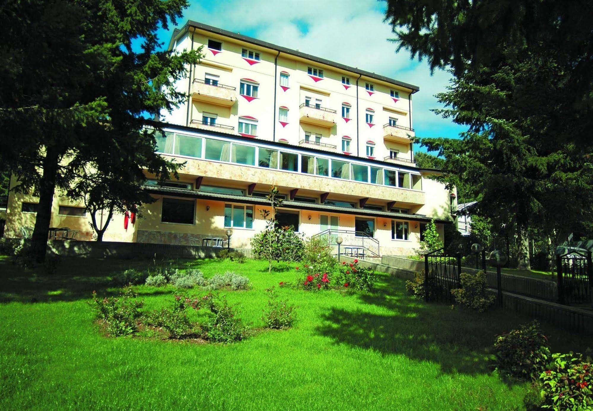 Hotel Park 108 Sport&Wellness Lorica Exterior photo